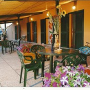 Agriturismo a Vada tra mare e campagna